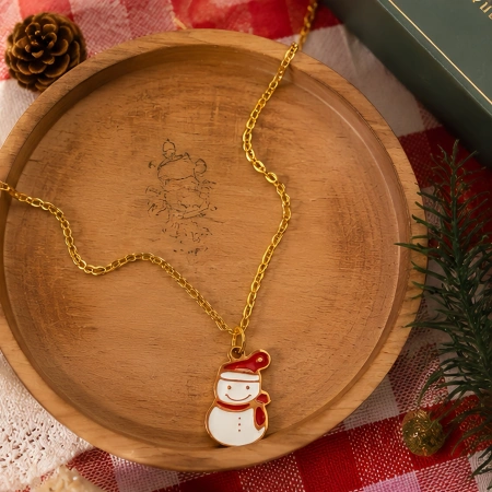 Smiling Snowman Christmas-themed oil-dripping stainless steel necklace, winter festival accessory, Christmas Eve gift, soft and cute, durable and anti-fading collarbone necklace Smiling Snowman Christmas-themed oil-dripping stainless steel necklace, winter festival accessory, Christmas Eve gift, soft and cute, durable and anti-fading collarbone necklace